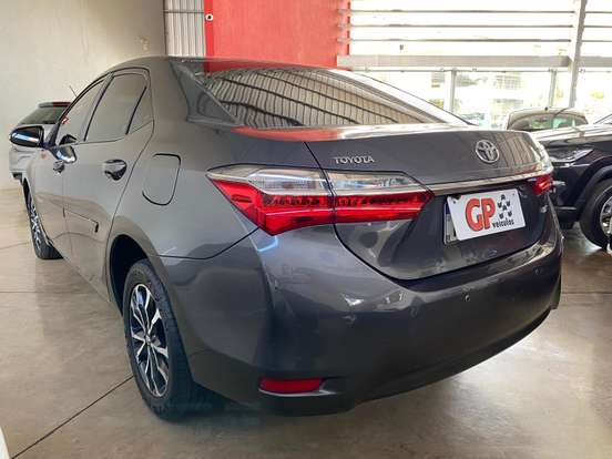 TOYOTA-COROLLA-1.8 GLI 16V FLEX 4P AUTOMÁTICO TOYOTA-COROLLA-2017