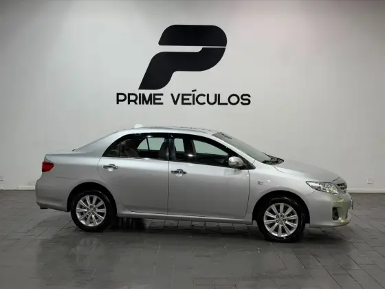 TOYOTA COROLLA 2.0 ALTIS 16V FLEX 4P AUTOMÁTICO TOYOTA COROLLA 2.0 ALTIS 16V FLEX 4P AUTOMÁTICO