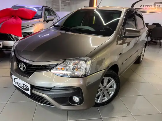 TOYOTA ETIOS 1.5 XS 16V FLEX 4P AUTOMÁTICO TOYOTA ETIOS 1.5 XS 16V FLEX 4P AUTOMÁTICO