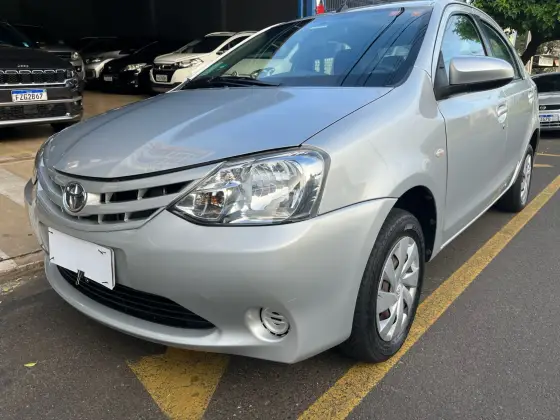 TOYOTA ETIOS 1.5 XS SEDAN 16V FLEX 4P AUTOMÁTICO