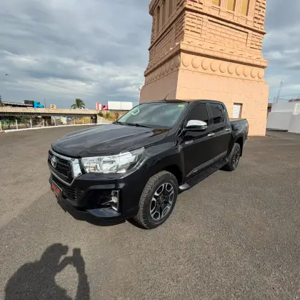TOYOTA HILUX 2.8 SRV 4X4 CD 16V DIESEL 4P AUTOMÁTICO TOYOTA HILUX 2.8 SRV 4X4 CD 16V DIESEL 4P AUTOMÁTICO