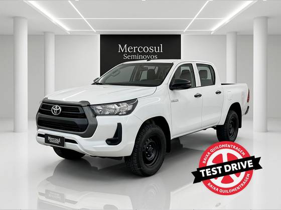 TOYOTA HILUX 2.8 D-4D TURBO DIESEL CD POWER PACK 4X4 AUTOMÁTICO