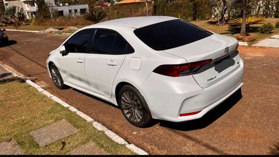 TOYOTA-COROLLA-2024