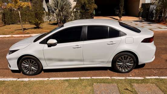 TOYOTA-COROLLA-2024