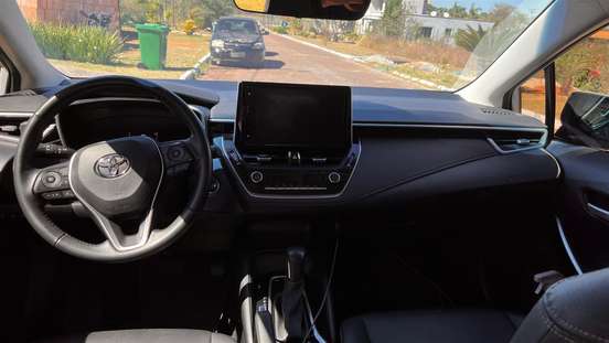 TOYOTA-COROLLA-2024