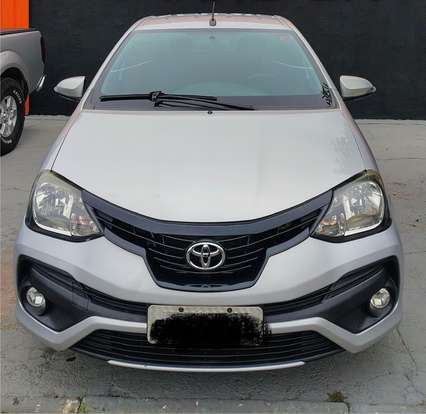 TOYOTA-ETIOS-2018