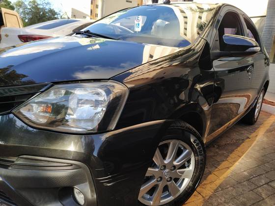TOYOTA ETIOS 1.5 X PLUS SEDAN 16V FLEX 4P MANUAL