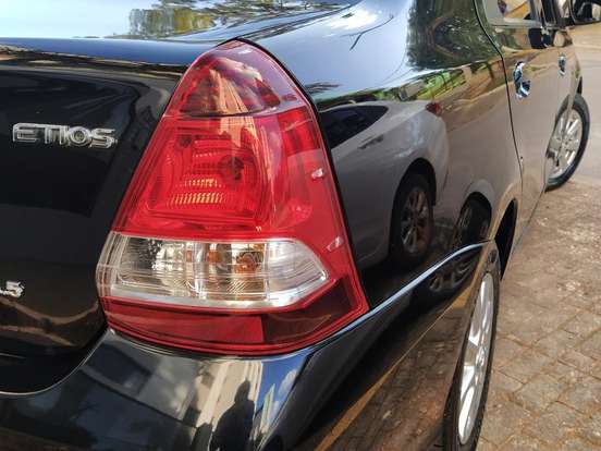 TOYOTA-ETIOS-1.5 X PLUS SEDAN 16V FLEX 4P MANUAL TOYOTA-ETIOS-2018