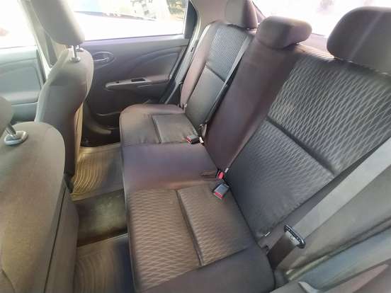 TOYOTA-ETIOS-1.5 X PLUS SEDAN 16V FLEX 4P MANUAL TOYOTA-ETIOS-2018