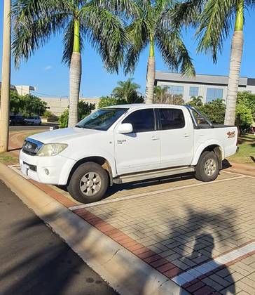 TOYOTA HILUX 2.5 STD 4X4 CD 16V TURBO DIESEL 4P MANUAL