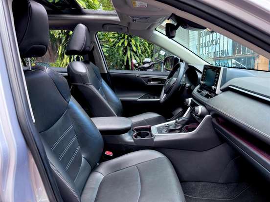 TOYOTA-RAV4-2019