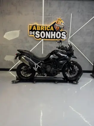TRIUMPH TIGER 900 GT TRIUMPH TIGER 900 GT