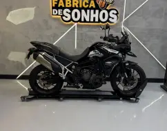 TRIUMPH TIGER 900 GT TRIUMPH TIGER 900 GT