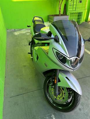 TRIUMPH-SPRINT ST 1050-2006