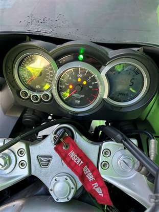 TRIUMPH-SPRINT ST 1050-2006