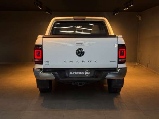 VOLKSWAGEN-AMAROK-2024