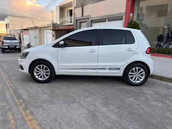 VOLKSWAGEN-FOX-2018