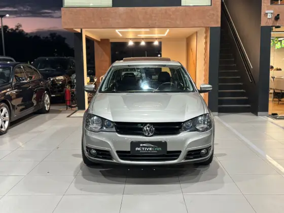 VOLKSWAGEN GOLF 1.6 MI SPORTLINE 8V FLEX 4P MANUAL VOLKSWAGEN GOLF 1.6 MI SPORTLINE 8V FLEX 4P MANUAL