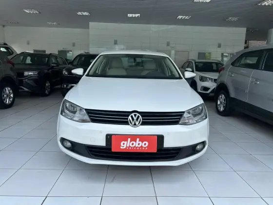 VOLKSWAGEN JETTA 2.0 COMFORTLINE FLEX 4P TIPTRONIC VOLKSWAGEN JETTA 2.0 COMFORTLINE FLEX 4P TIPTRONIC