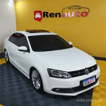 VOLKSWAGEN JETTA 2.0 TSI HIGHLINE 211CV GASOLINA 4P TIPTRONIC VOLKSWAGEN JETTA 2.0 TSI HIGHLINE 211CV GASOLINA 4P TIPTRONIC