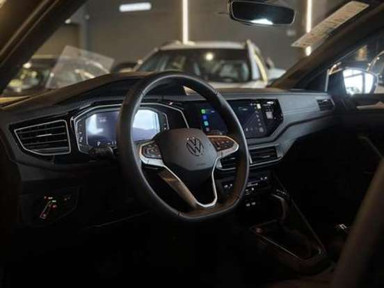VOLKSWAGEN-NIVUS-1.0 200 TSI TOTAL FLEX HIGHLINE AUTOMÁTICO VOLKSWAGEN-NIVUS-2025