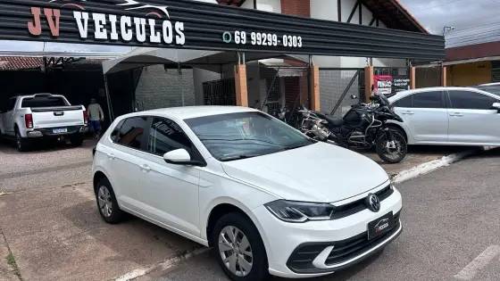 VOLKSWAGEN POLO 1.0 MPI MANUAL VOLKSWAGEN POLO 1.0 MPI MANUAL