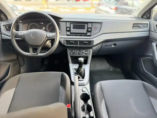 VOLKSWAGEN-POLO-2024