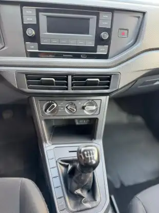 VOLKSWAGEN-POLO-2024