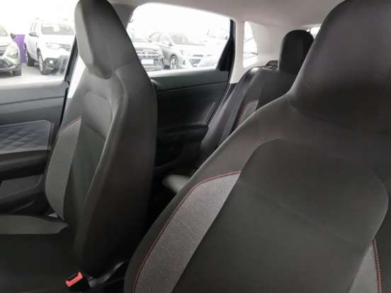VOLKSWAGEN-POLO-2024