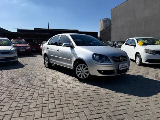 VOLKSWAGEN POLO SEDAN 1.6 MI COMFORTLINE 8V FLEX 4P MANUAL VOLKSWAGEN POLO SEDAN 1.6 MI COMFORTLINE 8V FLEX 4P MANUAL