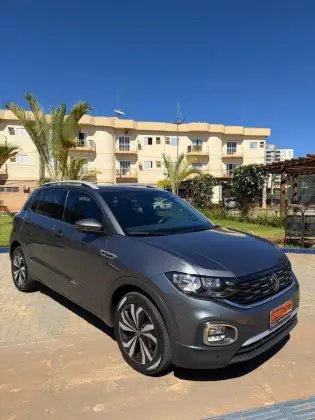 VOLKSWAGEN T-CROSS 1.4 250 TSI TOTAL FLEX HIGHLINE AUTOMÁTICO VOLKSWAGEN T-CROSS 1.4 250 TSI TOTAL FLEX HIGHLINE AUTOMÁTICO