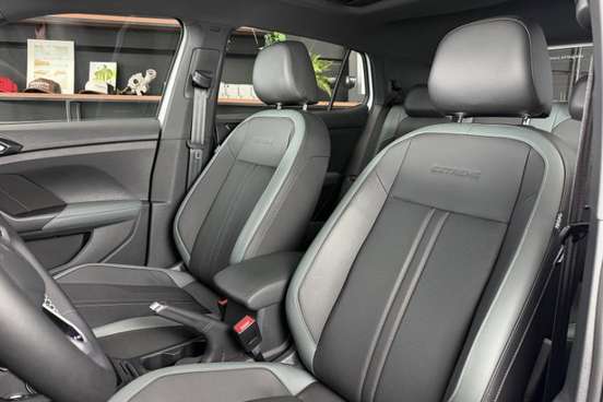 VOLKSWAGEN-T-CROSS-2025