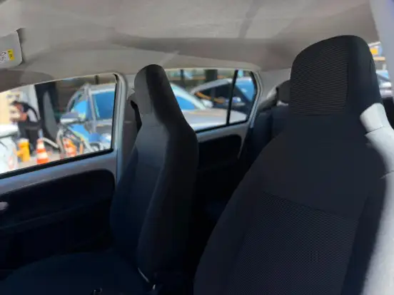 VOLKSWAGEN-UP-1.0 MPI TOTAL FLEX 4P MANUAL VOLKSWAGEN-UP-2019