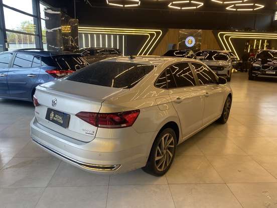 VOLKSWAGEN-VIRTUS-2018