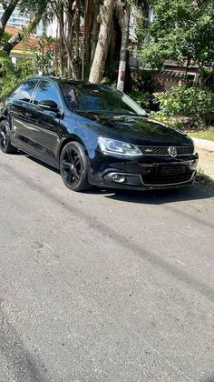 VOLKSWAGEN JETTA 2.0 COMFORTLINE FLEX 4P TIPTRONIC