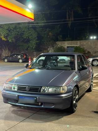 VOLKSWAGEN LOGUS 1.8 GLI 8V GASOLINA 2P MANUAL