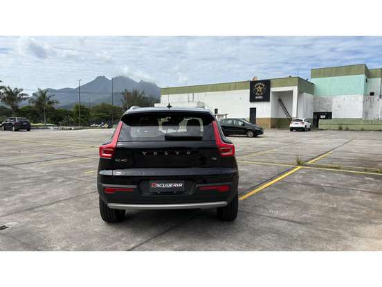 VOLVO-XC40-2.0 T4 GASOLINA MOMENTUM GEARTRONIC VOLVO-XC40-2020