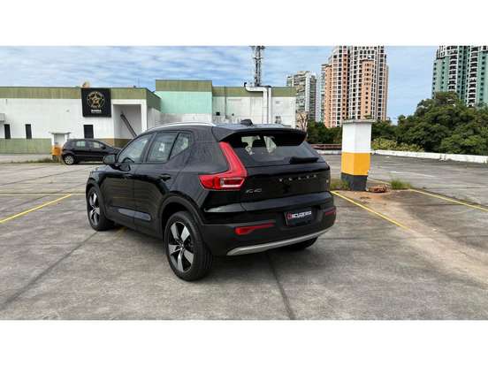 VOLVO-XC40-2.0 T4 GASOLINA MOMENTUM GEARTRONIC VOLVO-XC40-2020