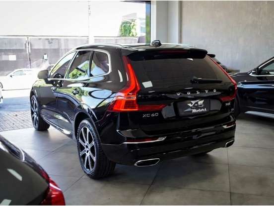 VOLVO-XC60-2019
