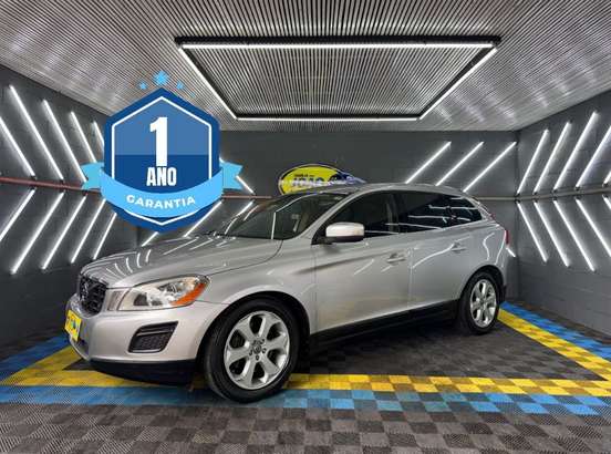 VOLVO-XC60-2010