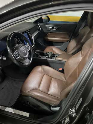 VOLVO-S60-2.0 T4 MOMENTUM GASOLINA 4P AUTOMÁTICO VOLVO-S60-2020
