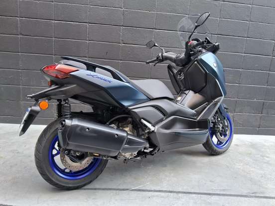 YAMAHA-XMAX 250 CONNECTED ABS-2024