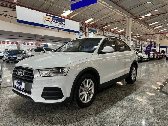 AUDI Q3 1.4 TFSI ATTRACTION GASOLINA 4P S TRONIC AUDI Q3 1.4 TFSI ATTRACTION GASOLINA 4P S TRONIC