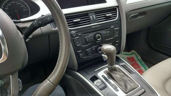 AUDI-A4-2011