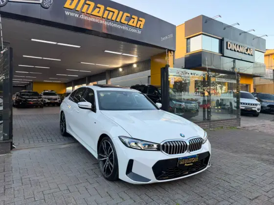 BMW 320i 2.0 16V TURBO FLEX M SPORT AUTOMÁTICO BMW 320i 2.0 16V TURBO FLEX M SPORT AUTOMÁTICO