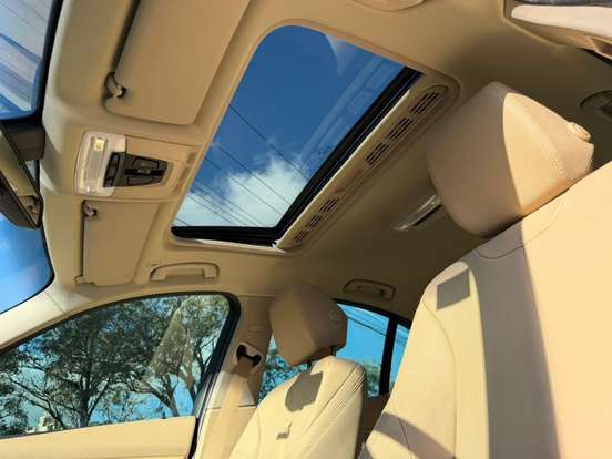 BMW-320i-2015