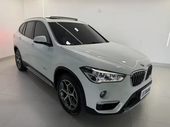 BMW X1 2.0 16V TURBO ACTIVEFLEX SDRIVE20I X-LINE 4P AUTOMÁTICO BMW X1 2.0 16V TURBO ACTIVEFLEX SDRIVE20I X-LINE 4P AUTOMÁTICO