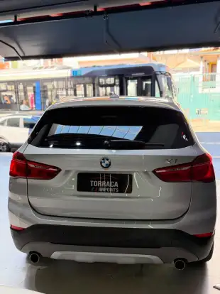 BMW-X1-2.0 16V TURBO ACTIVEFLEX SDRIVE20I X-LINE 4P AUTOMÁTICO BMW-X1-2016