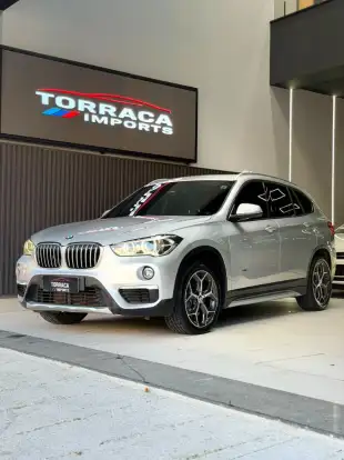 BMW-X1-2.0 16V TURBO ACTIVEFLEX SDRIVE20I X-LINE 4P AUTOMÁTICO BMW-X1-2016