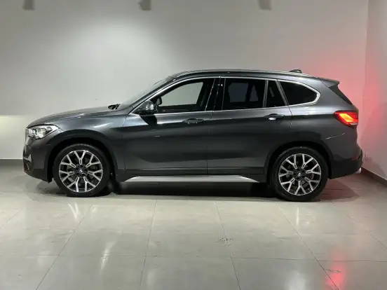 BMW-X1-2021